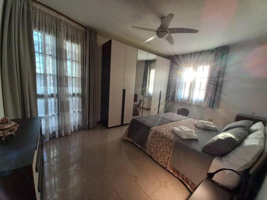 Casa Venera. Bella, Zona Centrale Villa Pisa Luaran gambar