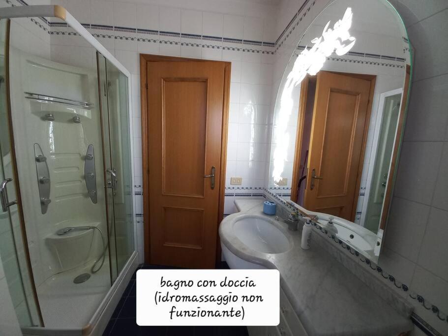 Casa Venera. Bella, Zona Centrale Villa Pisa Luaran gambar